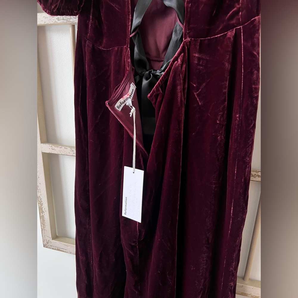 NWT Reformation Jocelyn Velvet Dress Size 10‎ Burgundy Red Midi - Picture 9 of 10